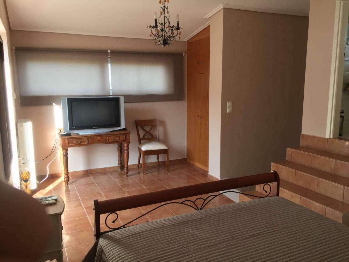 Relaxing Villa With Swimming Pool And Garden Agios Georgios  Extérieur photo