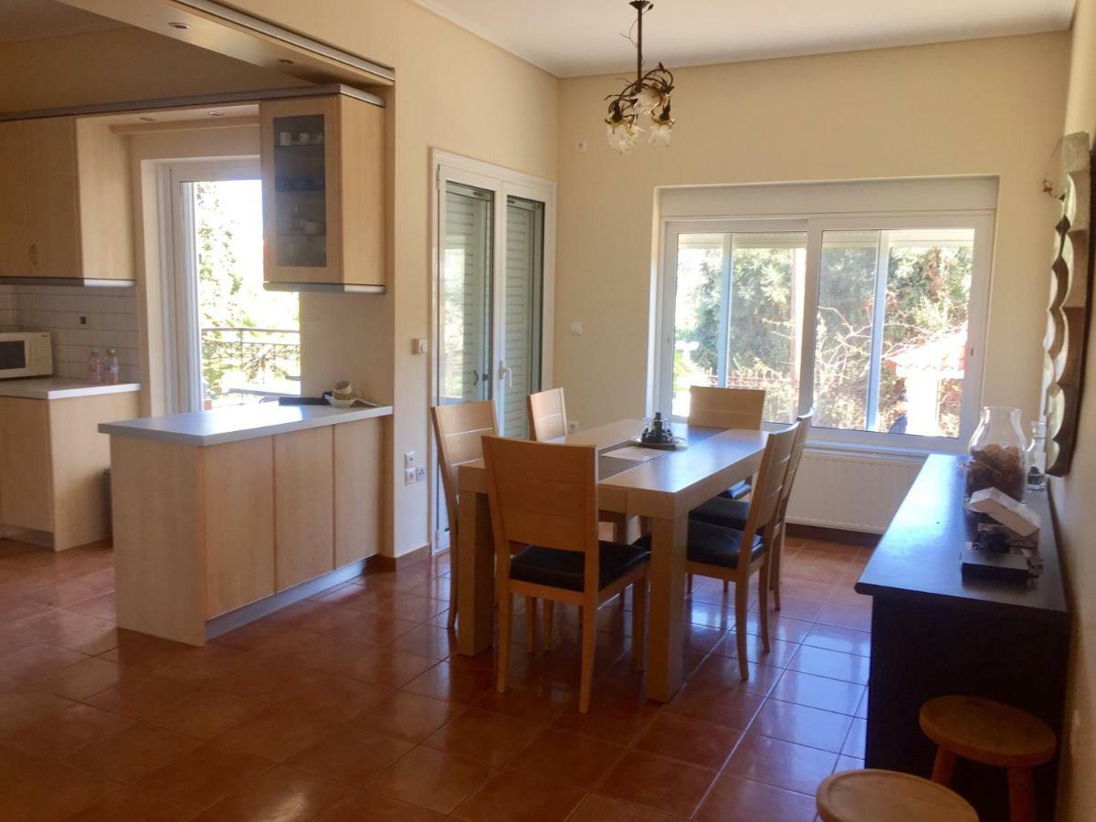 Relaxing Villa With Swimming Pool And Garden Agios Georgios  Extérieur photo