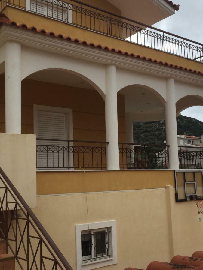 Relaxing Villa With Swimming Pool And Garden Agios Georgios  Extérieur photo