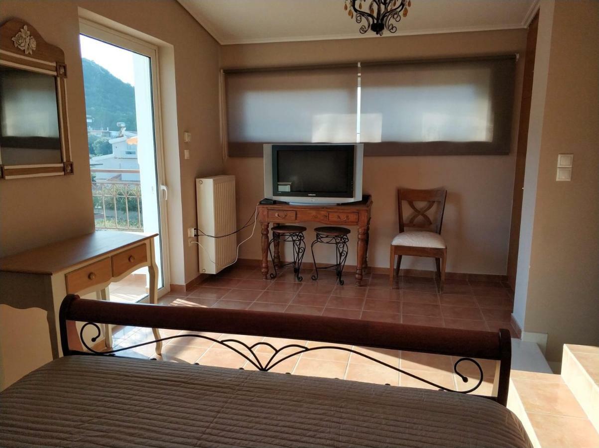 Relaxing Villa With Swimming Pool And Garden Agios Georgios  Extérieur photo