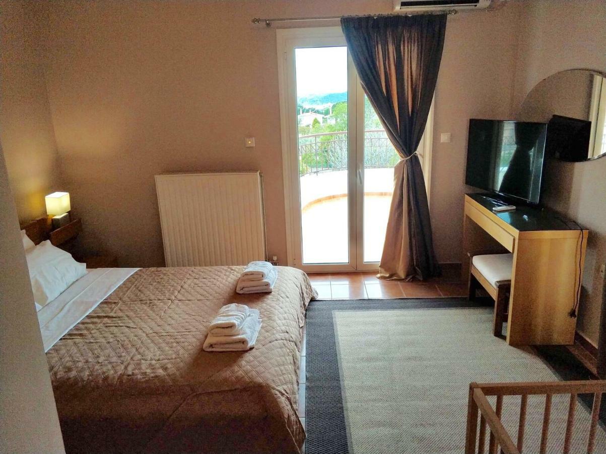 Relaxing Villa With Swimming Pool And Garden Agios Georgios  Extérieur photo